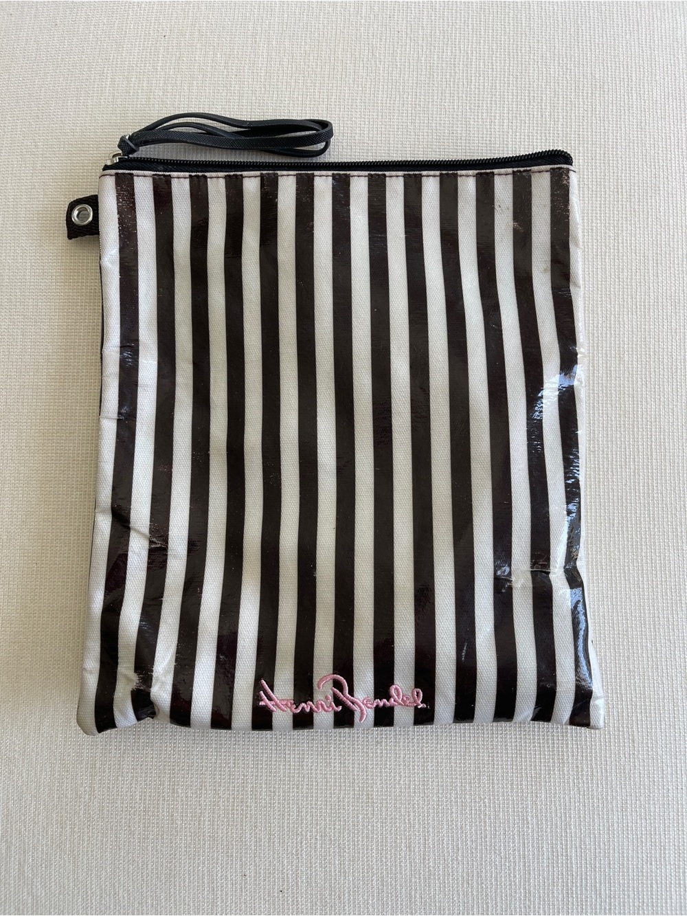 Henri Bendel Signed Rectangular Makeup Bag/Wristlet White/Black Striped Rare